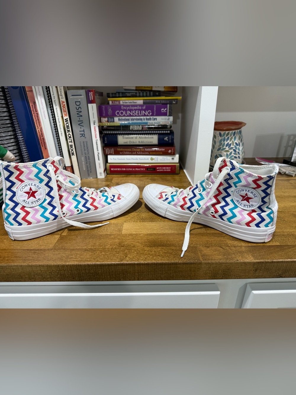 Used Converse size 8